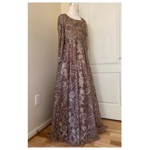 Mac Duggal Metallic Embellished Gown - Picture 9 of 16